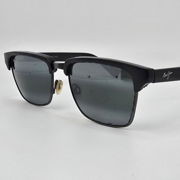 Maui Jim MJ-257-17C Kawika Black Frame Polarized Gray Gradient Lens Sunglasses - Picture 1 of 16